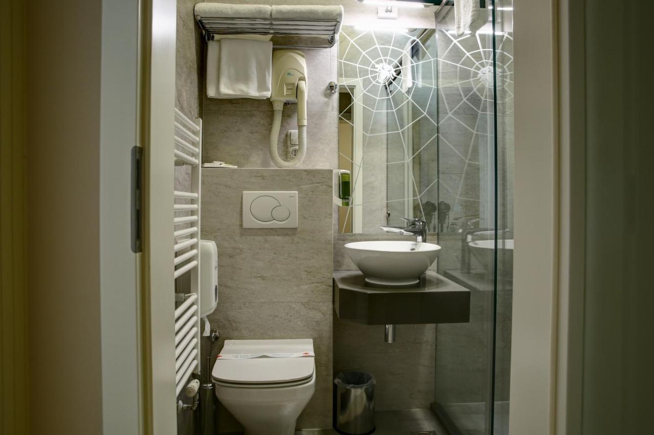 Hotel Gorenje Pristina Eksteriør billede
