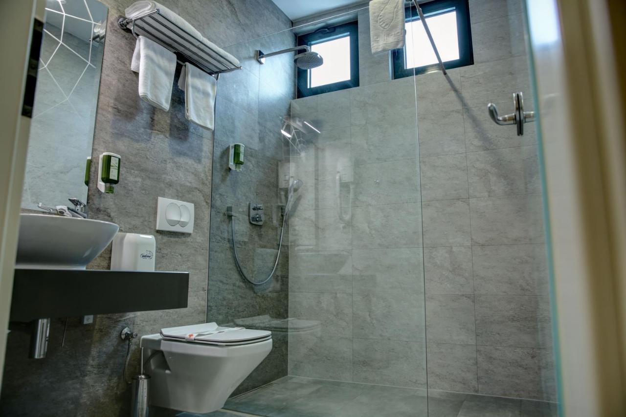 Hotel Gorenje Pristina Eksteriør billede