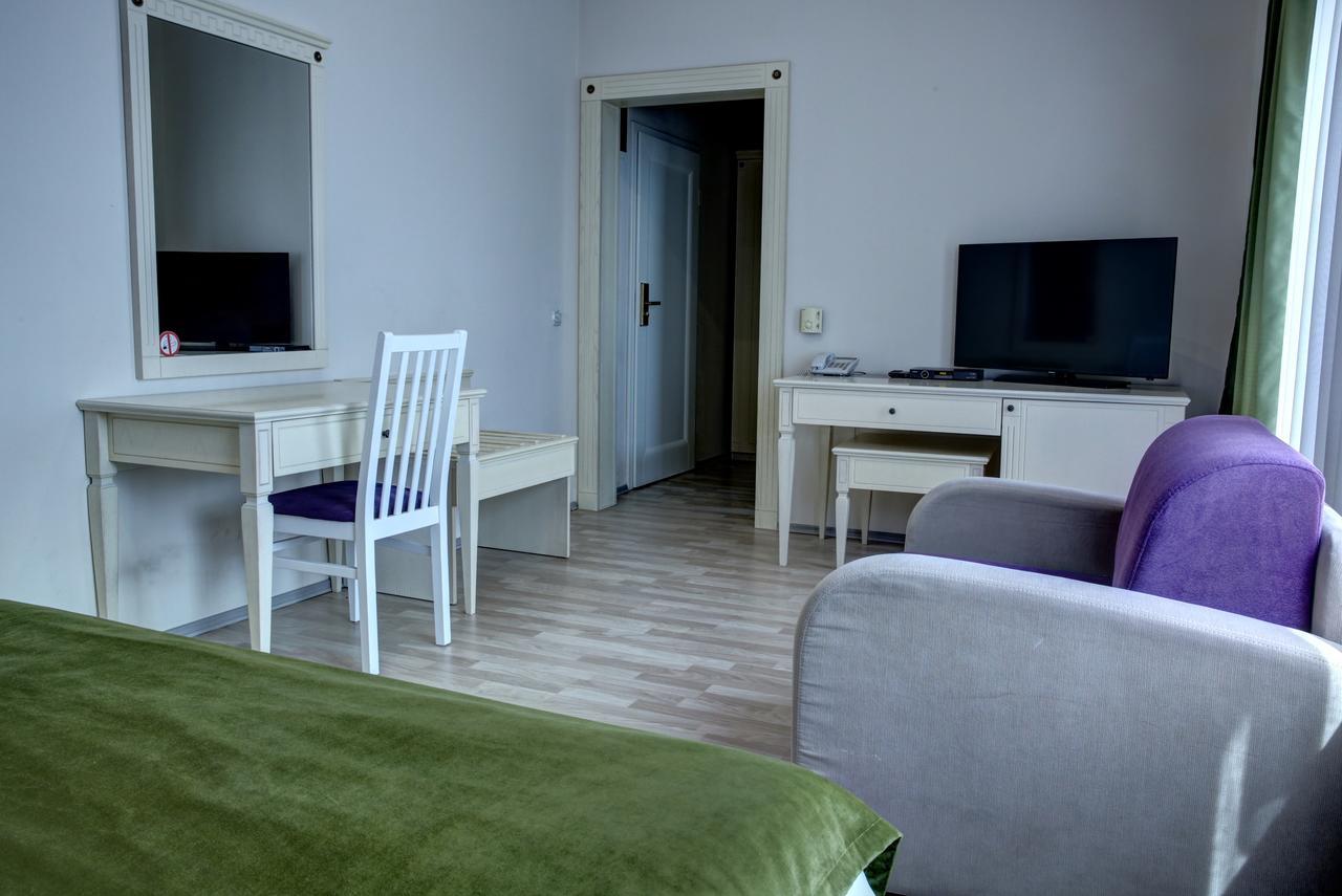 Hotel Gorenje Pristina Eksteriør billede